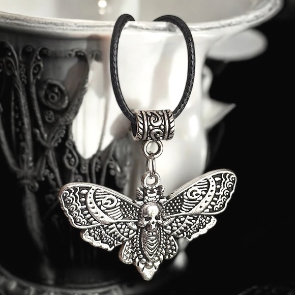 5 For $25💫Death Skull Wicked Biker Goth Mothra Pendant Necklace - Picture 3 of 3